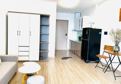 Η κουζίνα ή μικρή κουζίνα στο Luxury Studio- Appartment- Vinhome Smart City