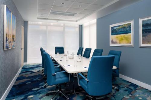 Hyatt Place Delray Beachにあるビジネスエリアまたは会議室