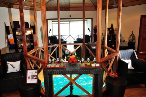 Posezení v ubytování Thulhagiri Island Resort & Spa