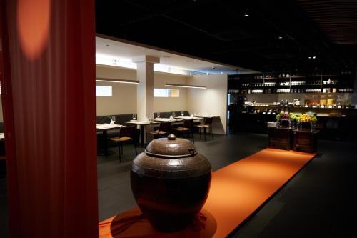 Ein Restaurant oder anderes Speiselokal in der Unterkunft Hotel28 Myeongdong 