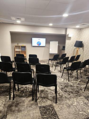 Konferenční prostory v ubytování Zenao Appart'hôtels Suresnes