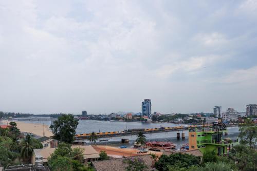 Landskap semula jadi dekat dengan rumah tamu ini