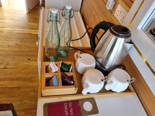 Sisila restにあるコーヒーまたはお茶