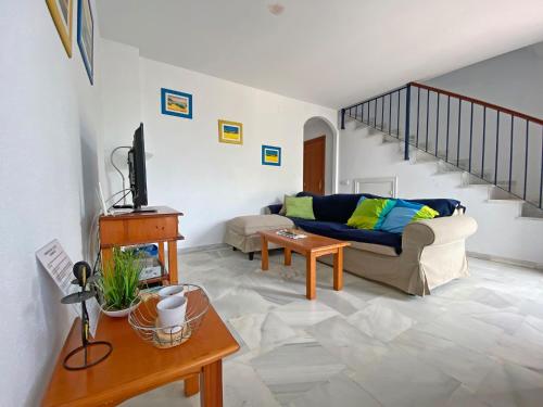 Huerta Enmedio 15 Terraced house in tranquil location in Conil center sleeps 4