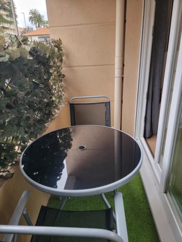 Bristol Park - parking - 5mn walk from Palais des Festivals