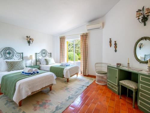 Villa Caran Lagos