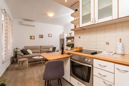 Apartment Family Tokic