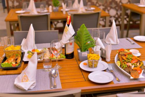 Gallery image of Solo Hites Hotel in Masaka