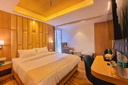Katil atau katil-katil dalam bilik di Hotel Katson Blue, Dalhousie