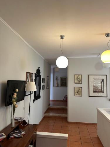 TV a/nebo společenská místnost v ubytování Happy House