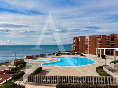 STUDIO VUE MER AVEC PKG, PISCINE, TENNIS, PLAGE DIRECT