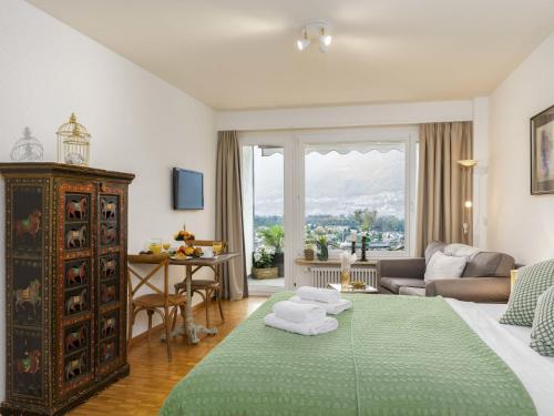 Postel nebo postele na pokoji v ubytování Apartment Double Room Modern-6 by Interhome