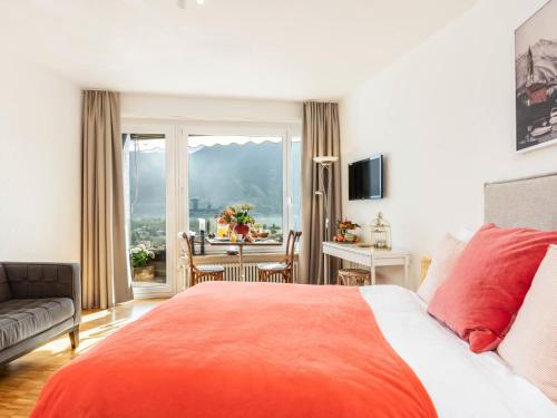 TV a/nebo společenská místnost v ubytování Apartment Double Room Modern-3 by Interhome