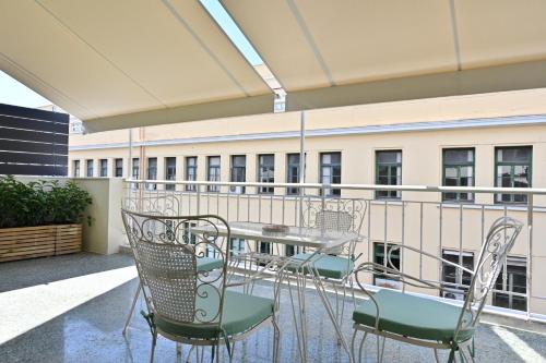 Pristine 3 bedroom Luxury Sanctuary!