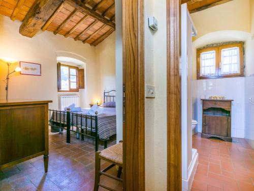 Fotografie z fotogalerie ubytování Apartment Aia by Interhome v destinaci Lucolena in Chianti