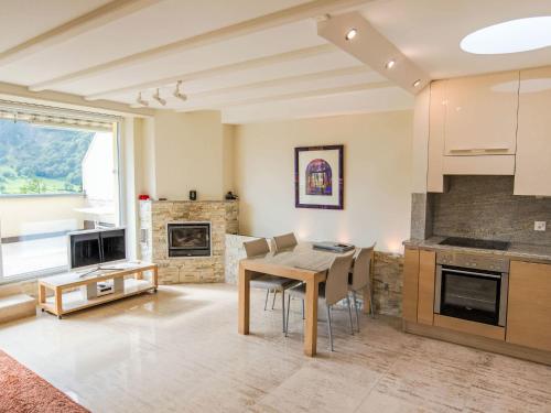 Apartment Cristal-10 by Interhome
