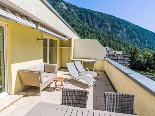Apartment Cristal-10 by Interhome