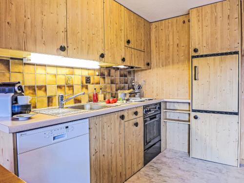 Apartment Central-2 by Interhome