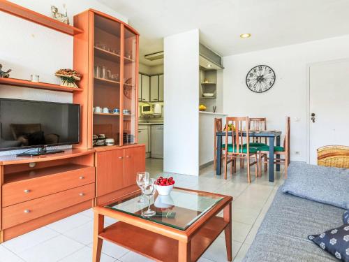 Apartment Apartaments Blau Mar by Interhome