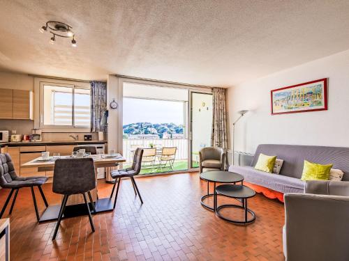 Apartment Les Côteaux du Préconil-7 by Interhome
