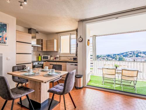 Apartment Les Côteaux du Préconil-7 by Interhome