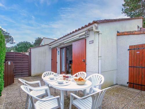 Holiday Home Hameau de Talaris-18 by Interhome