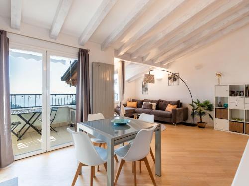 Et opholdsområde på Apartment Paradise View by Interhome