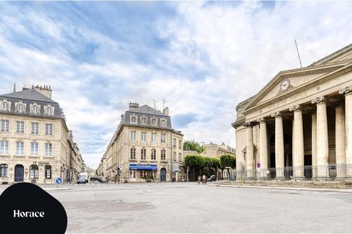 Фотография из галереи La Casa Amore — Joli nid douillet place St-Sauveur в Кане