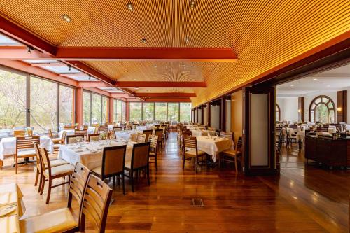 Restaurace v ubytování Grande Hotel Campos do Jordao
