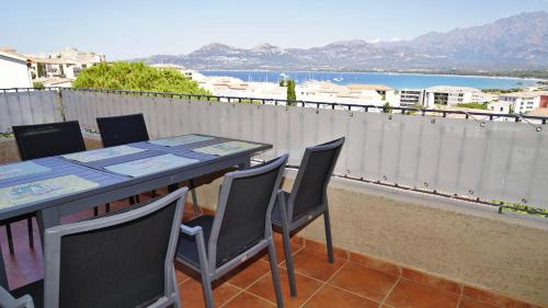 Photo de la galerie de l'établissement Magnifique T4 climatisé, dans villa à Calvi, à Calvi