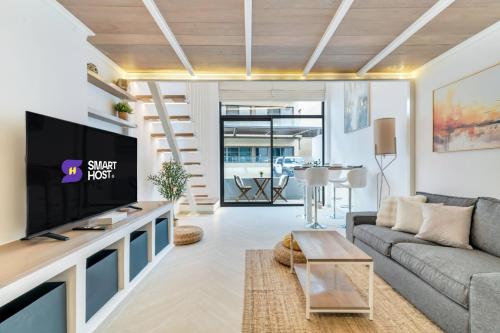 Luxury Loft with Balcony in JVC, Oxford Terraces 2