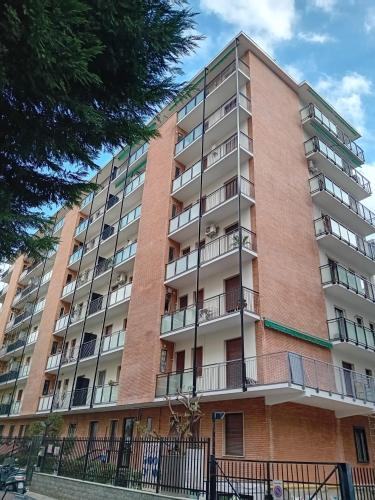 GuestHost - San Siro Modern Apartment with Balcony