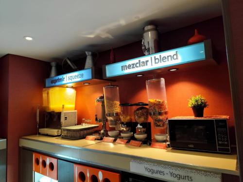 Η κουζίνα ή μικρή κουζίνα στο Hampton by Hilton Bogota Usaquen