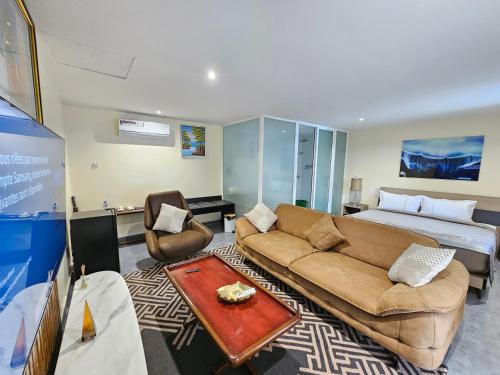 Zona d'estar a Chris Fire