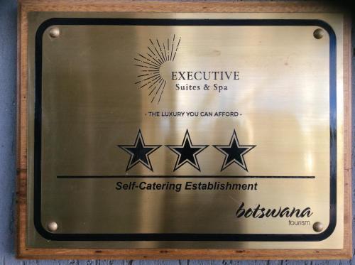 Certifikát, hodnocení, plakát nebo jiný dokument vystavený v ubytování Executive Suites and Spa