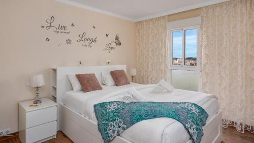 Sunset nest, Benalmadena