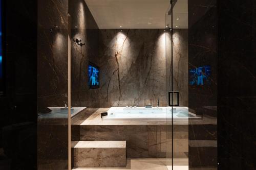 Donna Filomena Luxury Suites photo 12