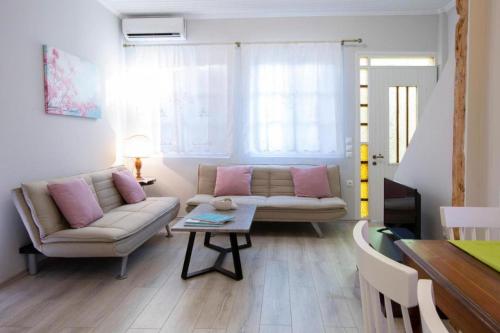 Polyxenis Cozy Maisonette - Lefkada BnB