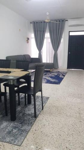 Billede fra billedgalleriet på Aman 2 Homestay Senawang Musliim only i Seremban