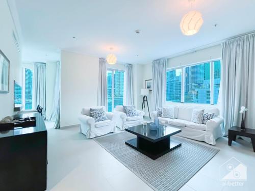 Luxury 2B Apt with Full Marina Views - Delphine