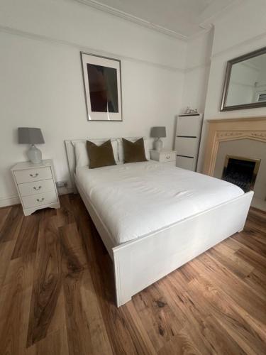 2025 Award Winner Liverpool Ivy House - 4 Bedrooms photo 4