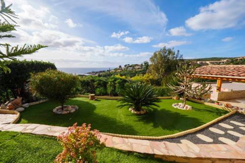 Manou - Ruppione Garden Sea view - by TGB