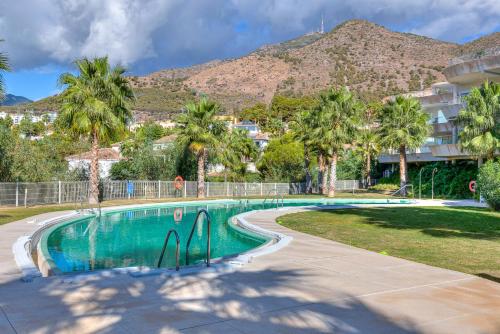 Luxurious 3-bed and 3 bathroom apartment - Reserva del Higueron