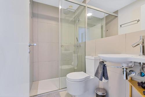 Luxurious 3-bed and 3 bathroom apartment - Reserva del Higueron