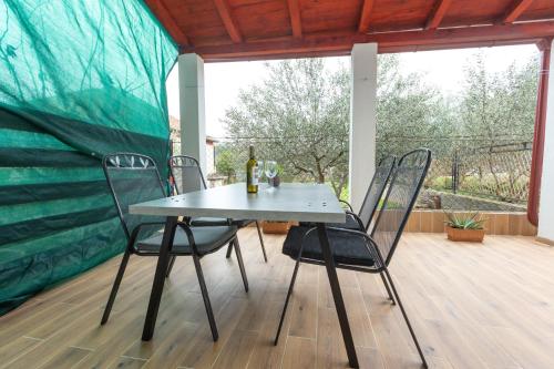 Apartment Bulevar with Terrace