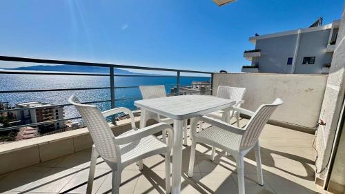 Deep Blue Sea View Apartments