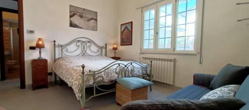 Katil atau katil-katil dalam bilik di House With Bikes Included By Belcantovillas