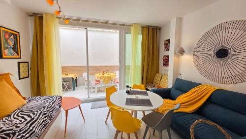 Picasso Huelin Malaga 250m from beach