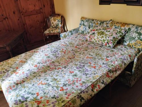 Una cama o camas en una habitación de Villa Margherita with private pool