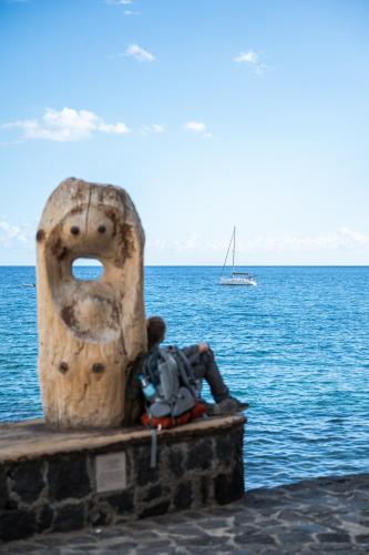 Las Olas - Coastal Escape with Charm & Comfort